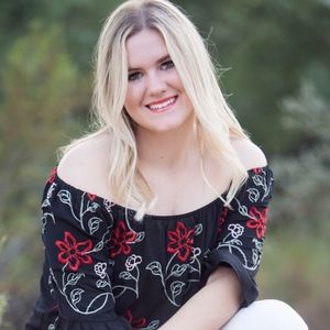 Meet your Posher, Brooke